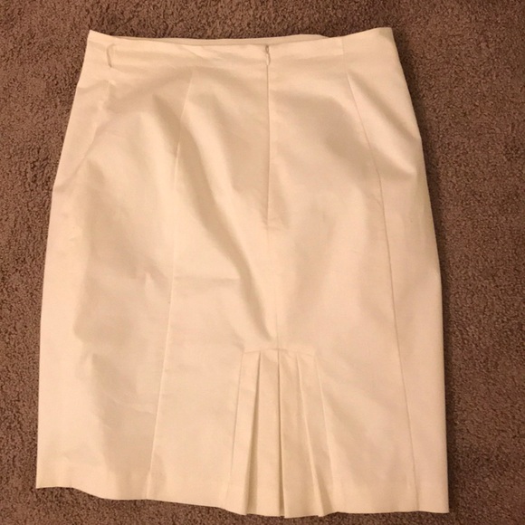 White pencil skirt - Picture 4 of 5